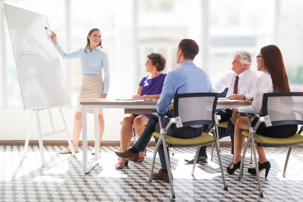 knowledge sharing in a training environment