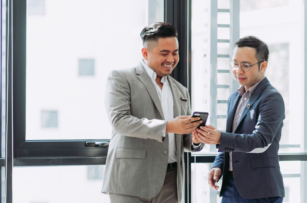 How to hire a business broker